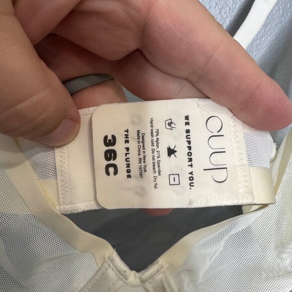 CUUP the plunge mesh bra in ivory size 36C - Picture 3 of 6